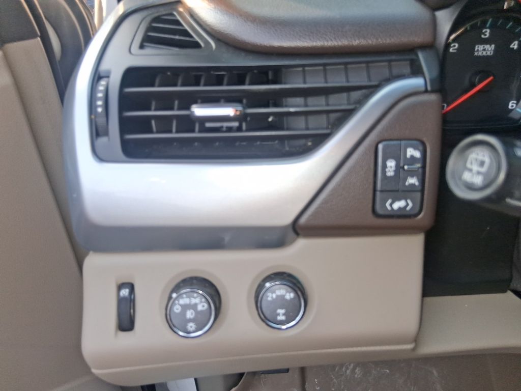 Used 2017 Beige Chevrolet Premier image 8
