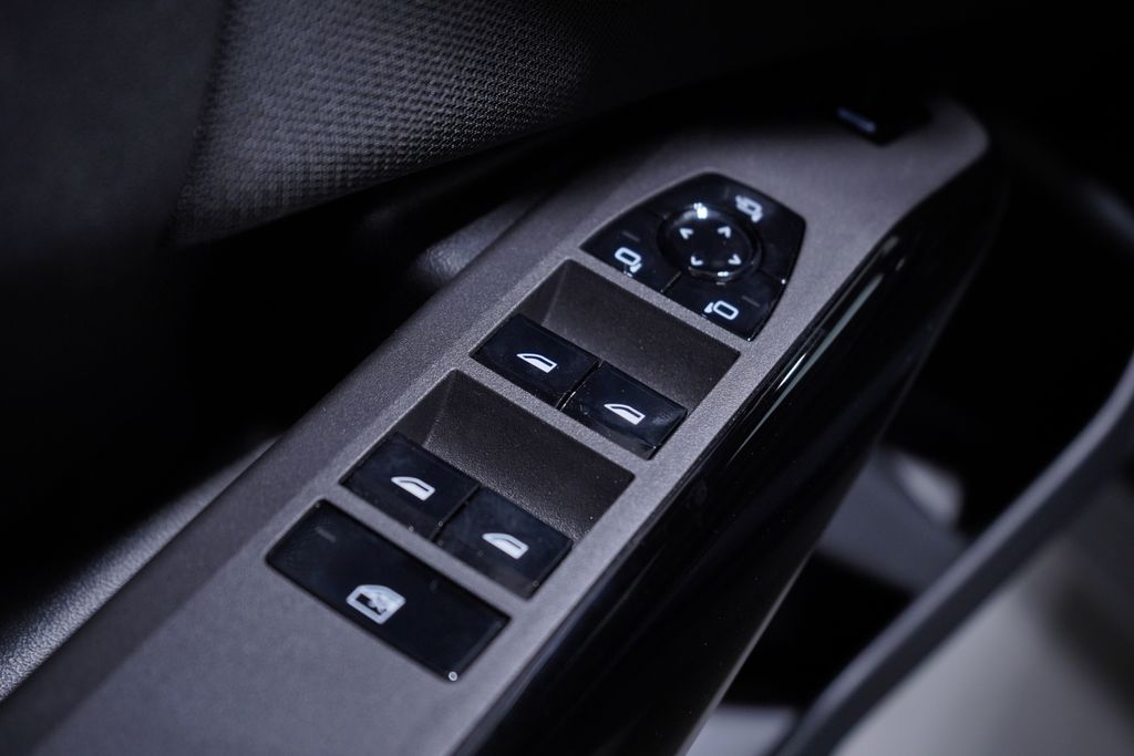 Thumbnail: 2026 BMW X3 - 11