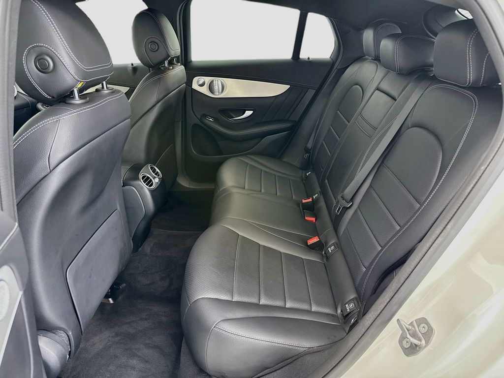 Thumbnail: 2020 Mercedes-Benz GLC - 19