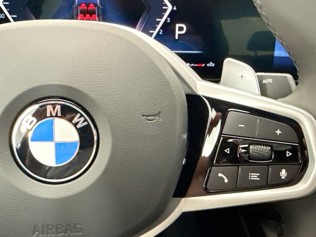 Thumbnail: 2026 BMW 3 Series - 12