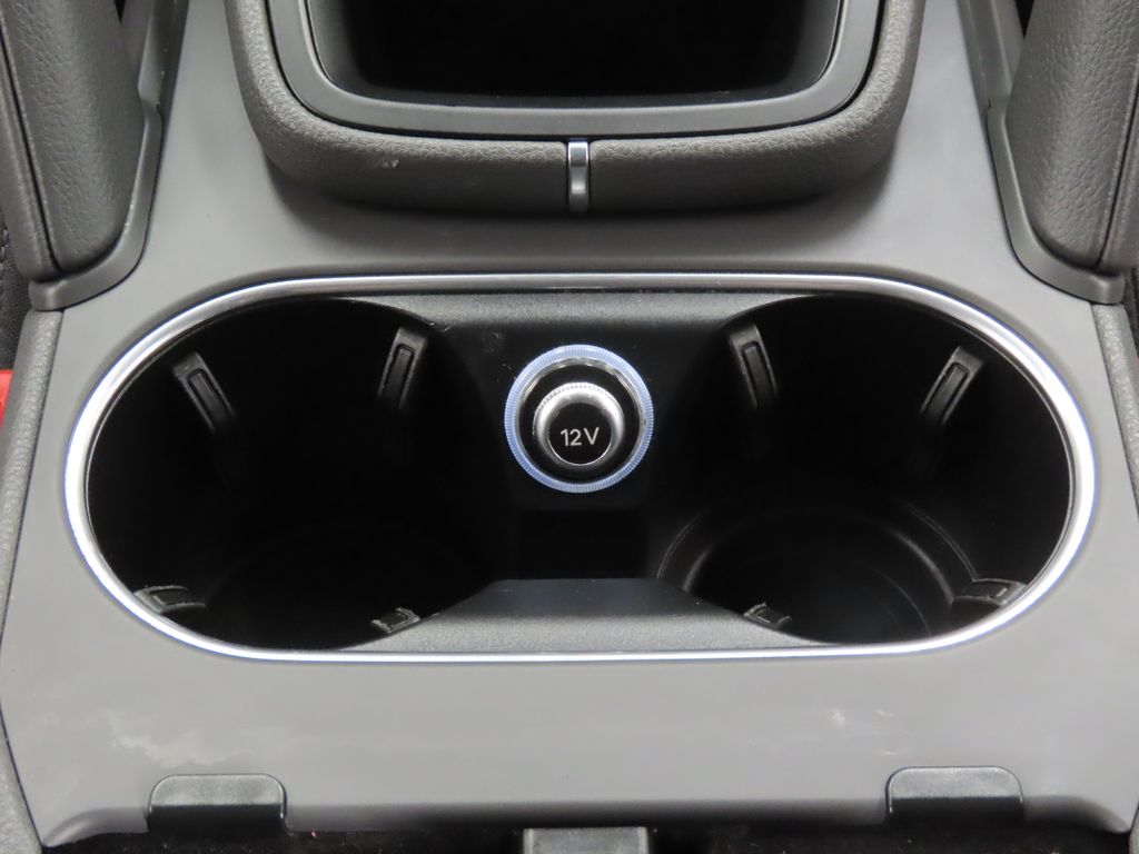 Thumbnail: 2023 Porsche Cayenne - 28