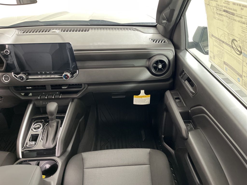 Thumbnail: 2026 Chevrolet Colorado - 14