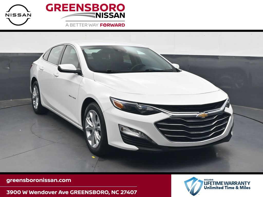 Summit White 2023 Chevrolet Malibu Sedan Front-Wheel Drive Continuously Variable Transmission