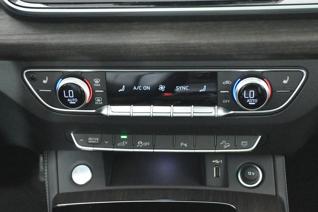 2025 Audi Q5  18