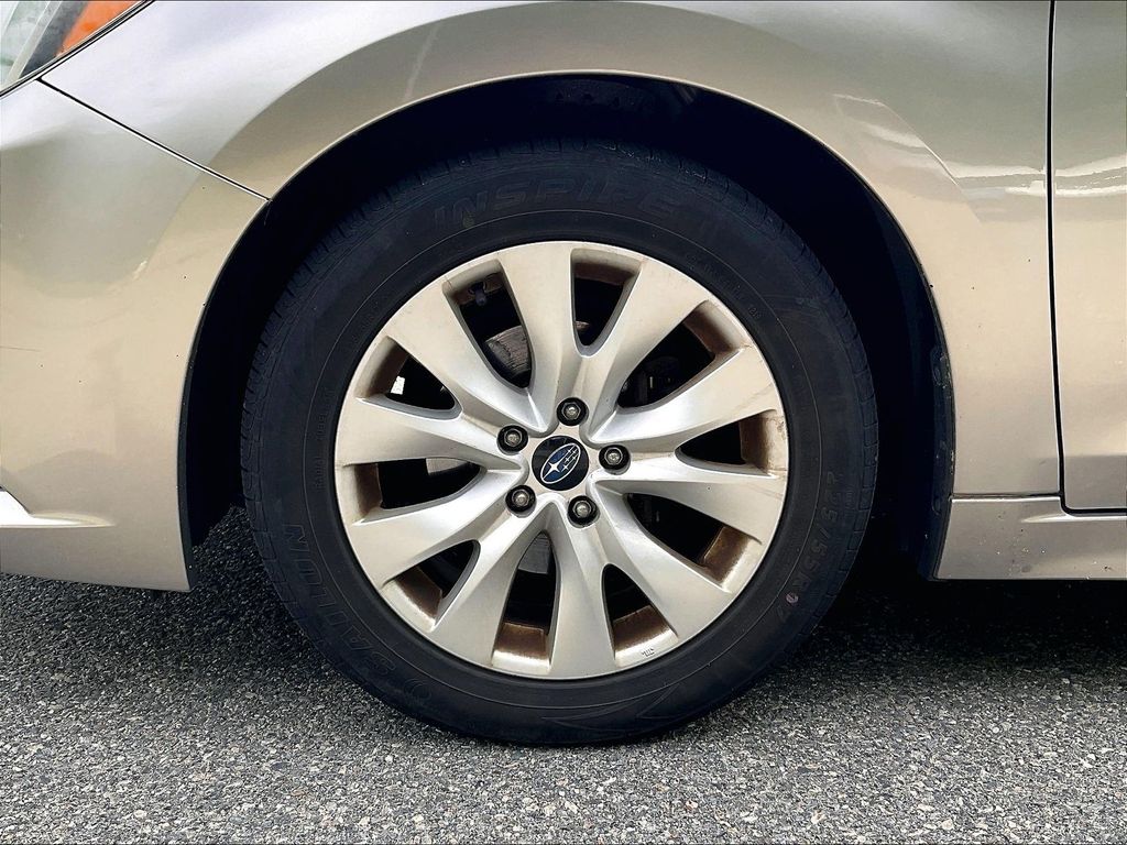 2016 Subaru Legacy — photo 7