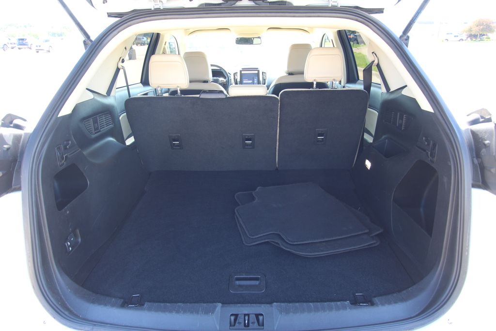 Used 2024 Ford Edge SUV