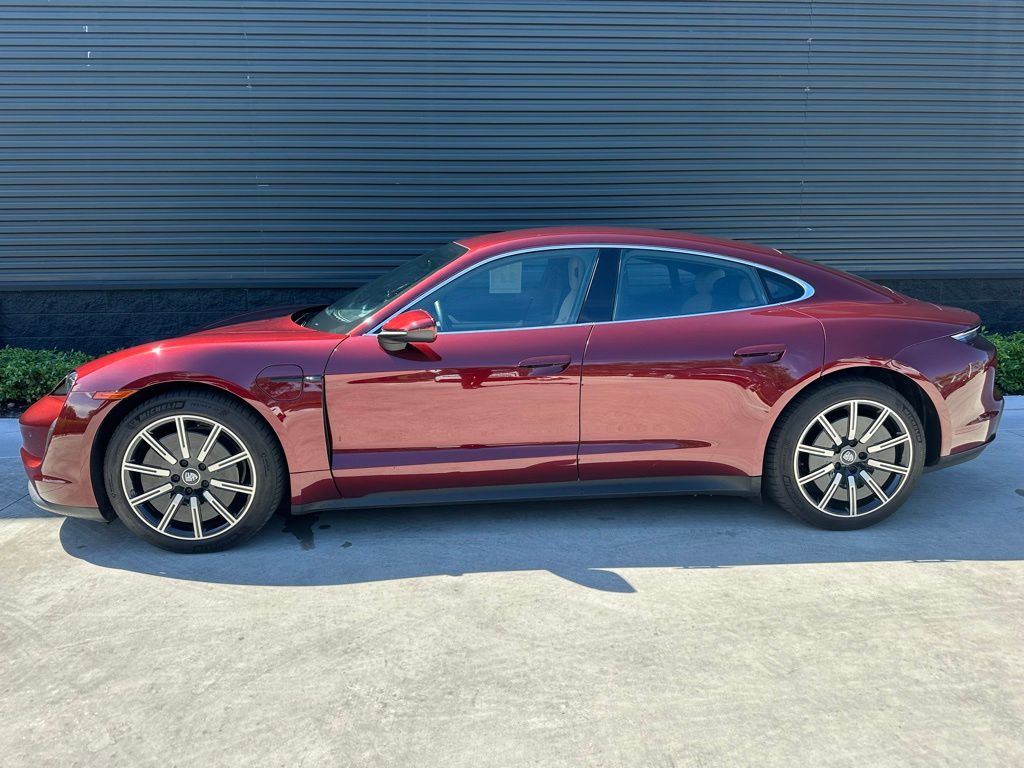 Thumbnail: 2021 Porsche Taycan - 2