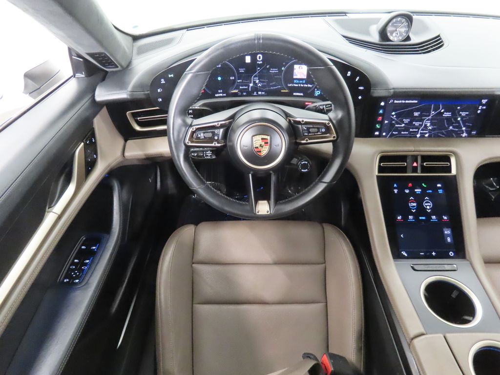 Thumbnail: 2021 Porsche Taycan - 14