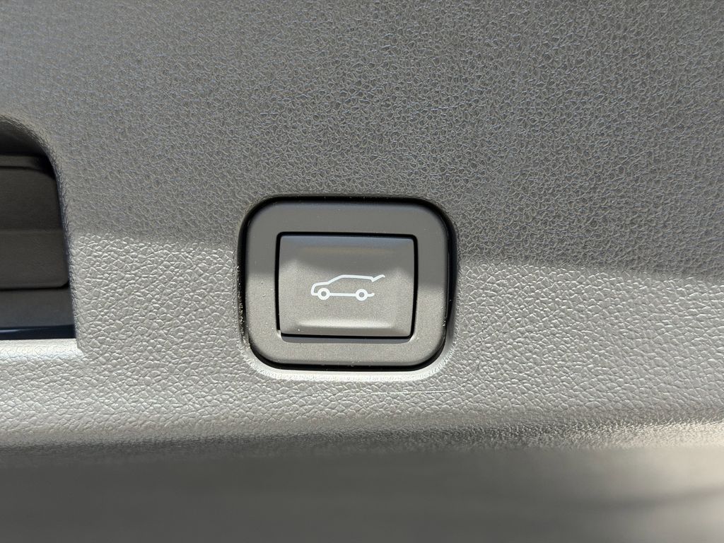 new 2026 GMC Acadia car, priced at $61,105