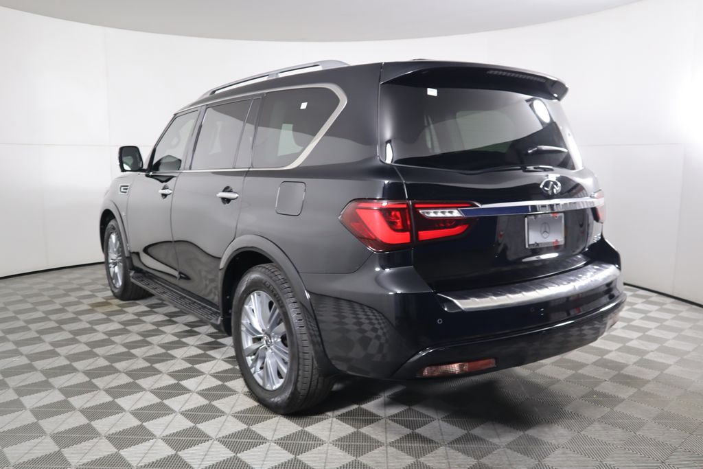 2019 INFINITI QX80 Luxe 7