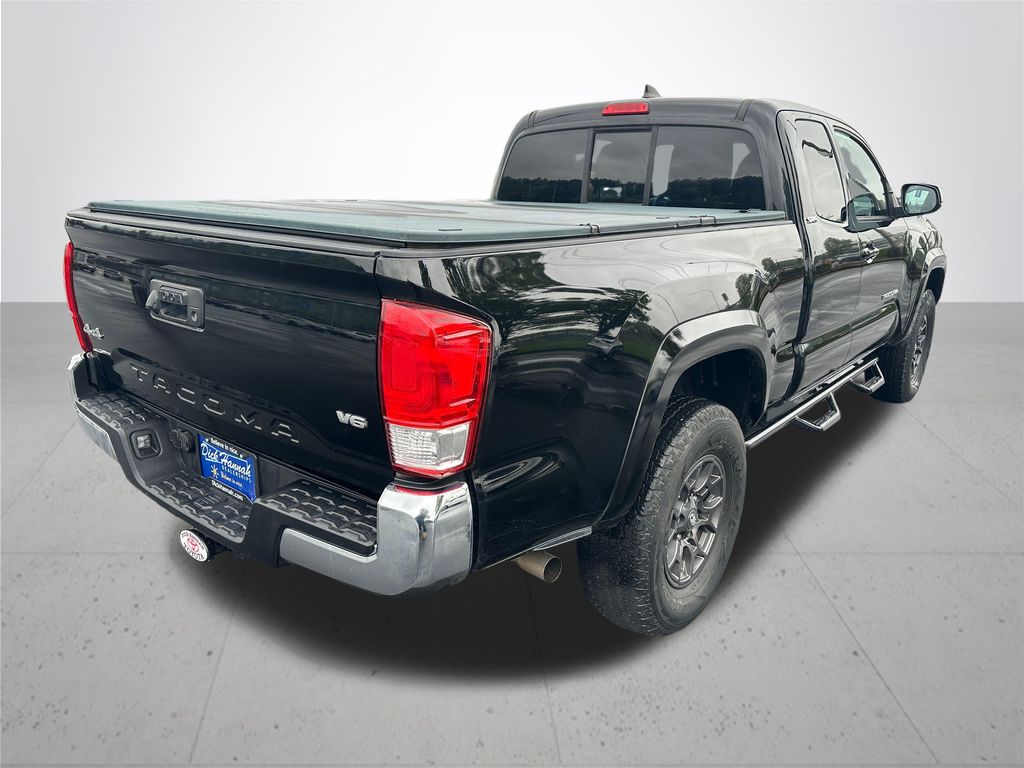 2017 Toyota Tacoma SR5