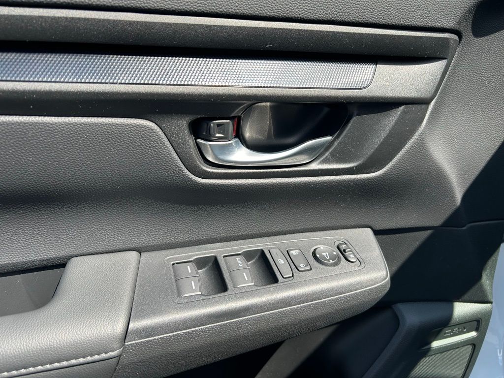 2023 Honda CR-V LX 26