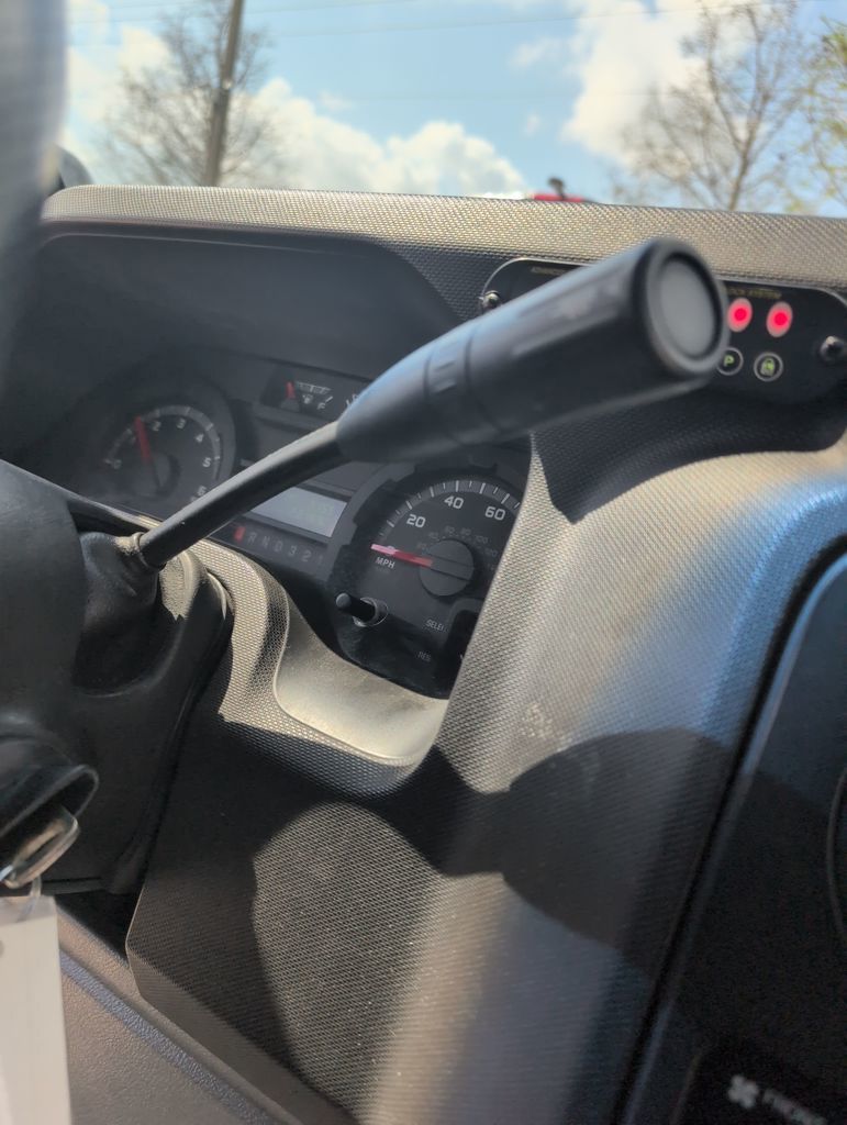 Used 2015 White Ford Base image 27