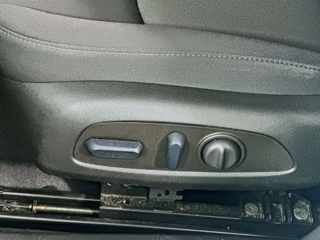 Used 2023 White Chevrolet LT image 22