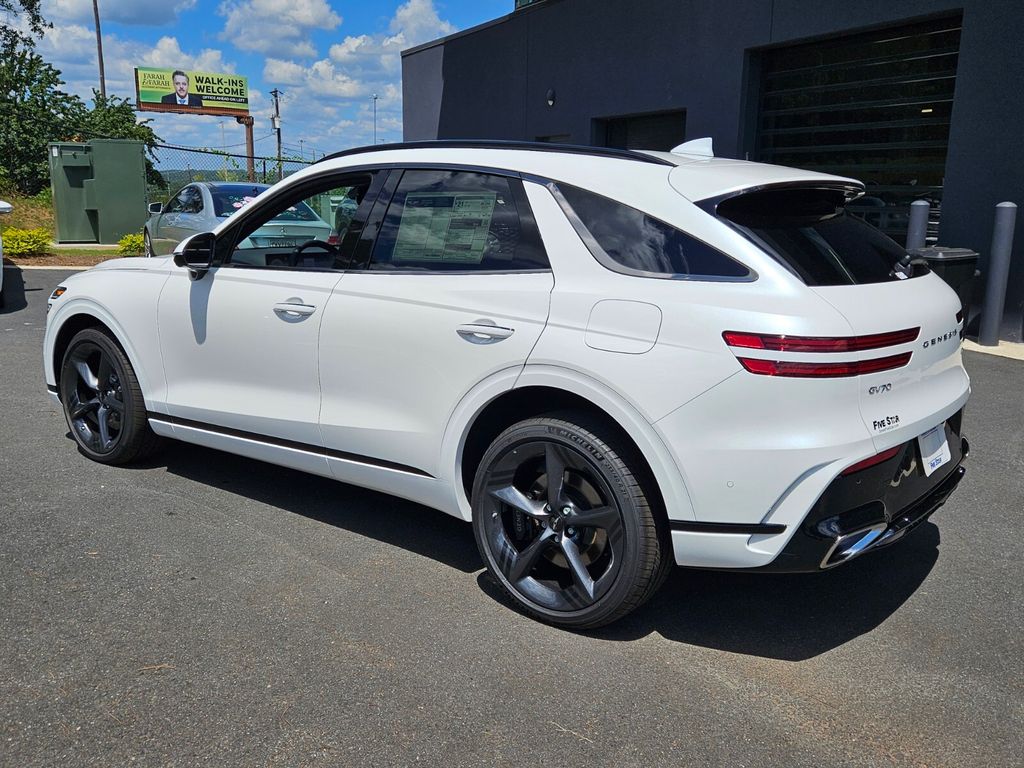 2026 GENESIS GV70 Sport Prestige - Photo 10