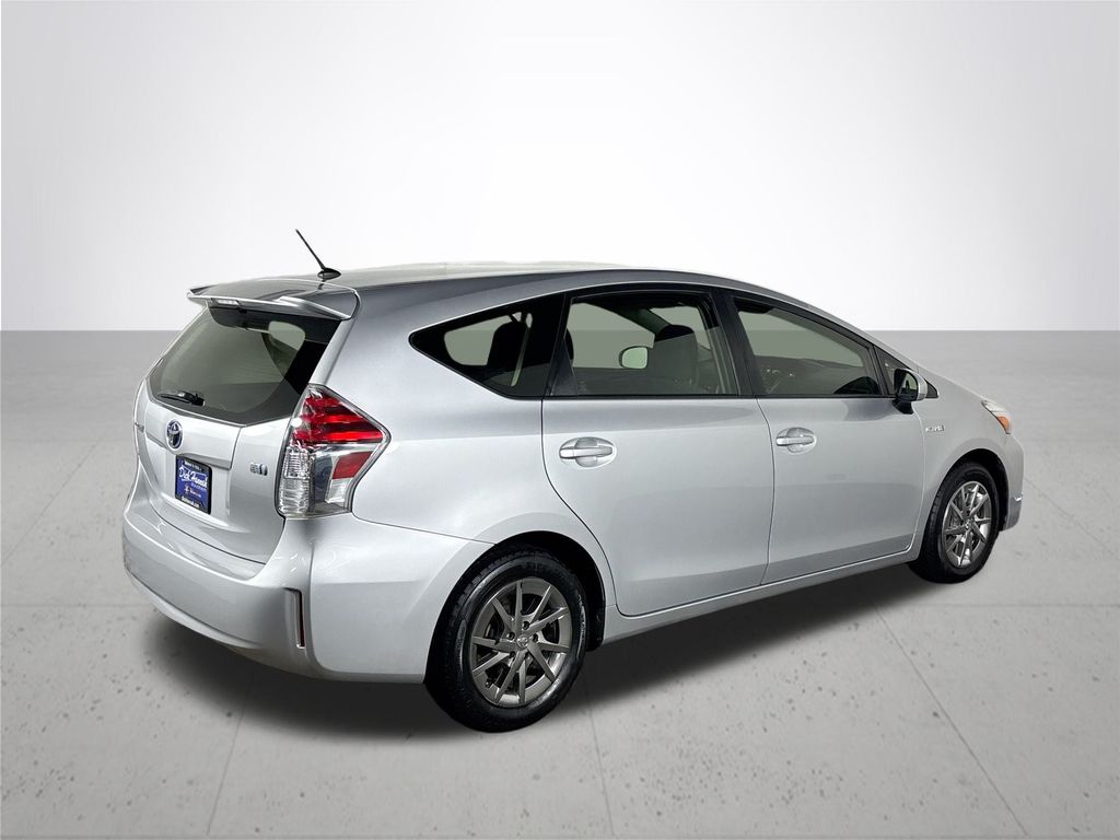 2017 Toyota Prius v Two