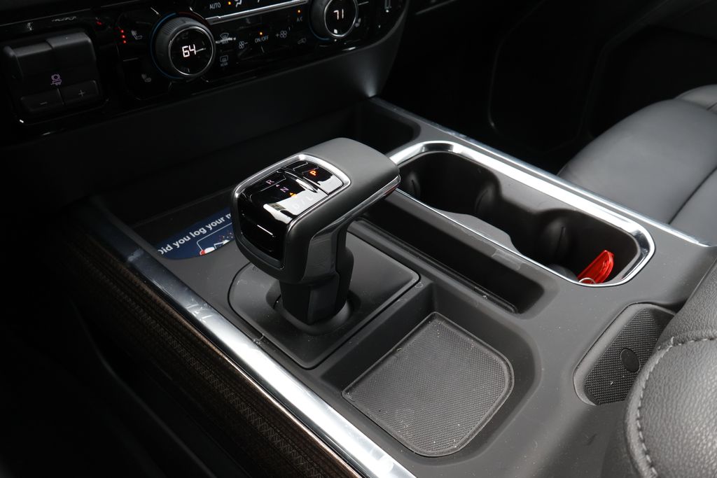 2025 Chevrolet Silverado 1500 RST 32