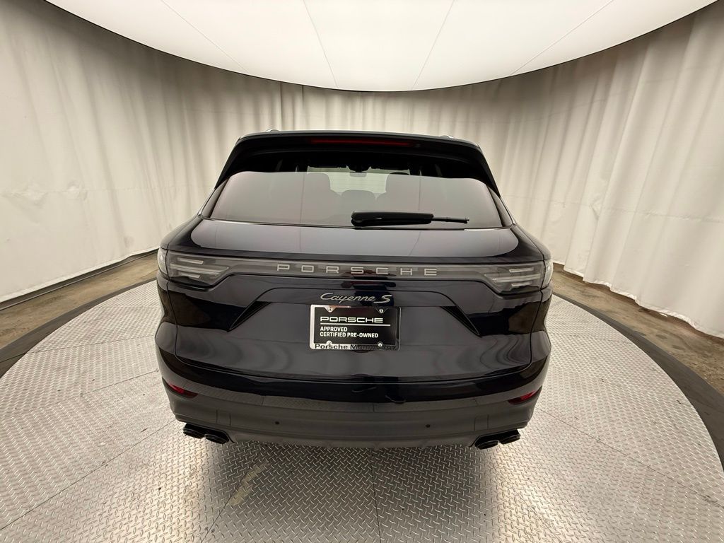 Thumbnail: 2023 Porsche Cayenne - 11