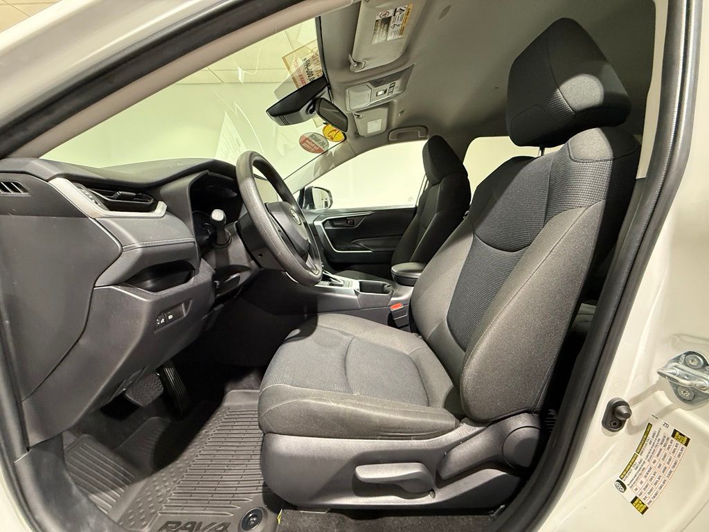Thumbnail: 2025 Toyota RAV4 - 13