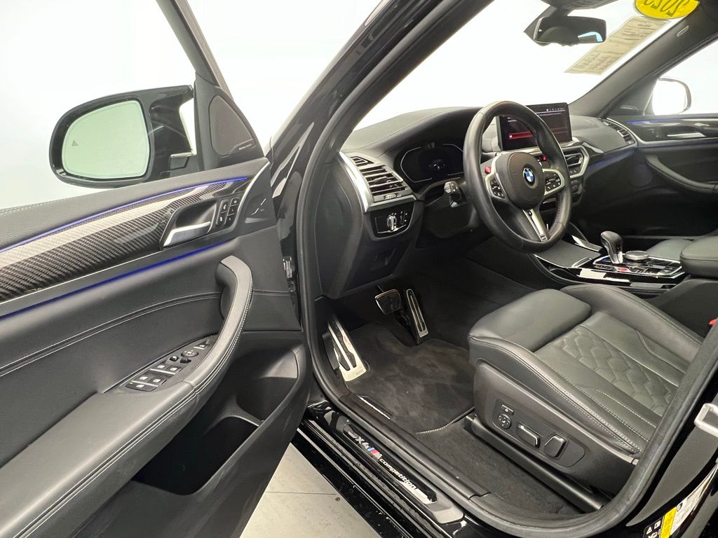 Thumbnail: 2024 BMW X4 - 23