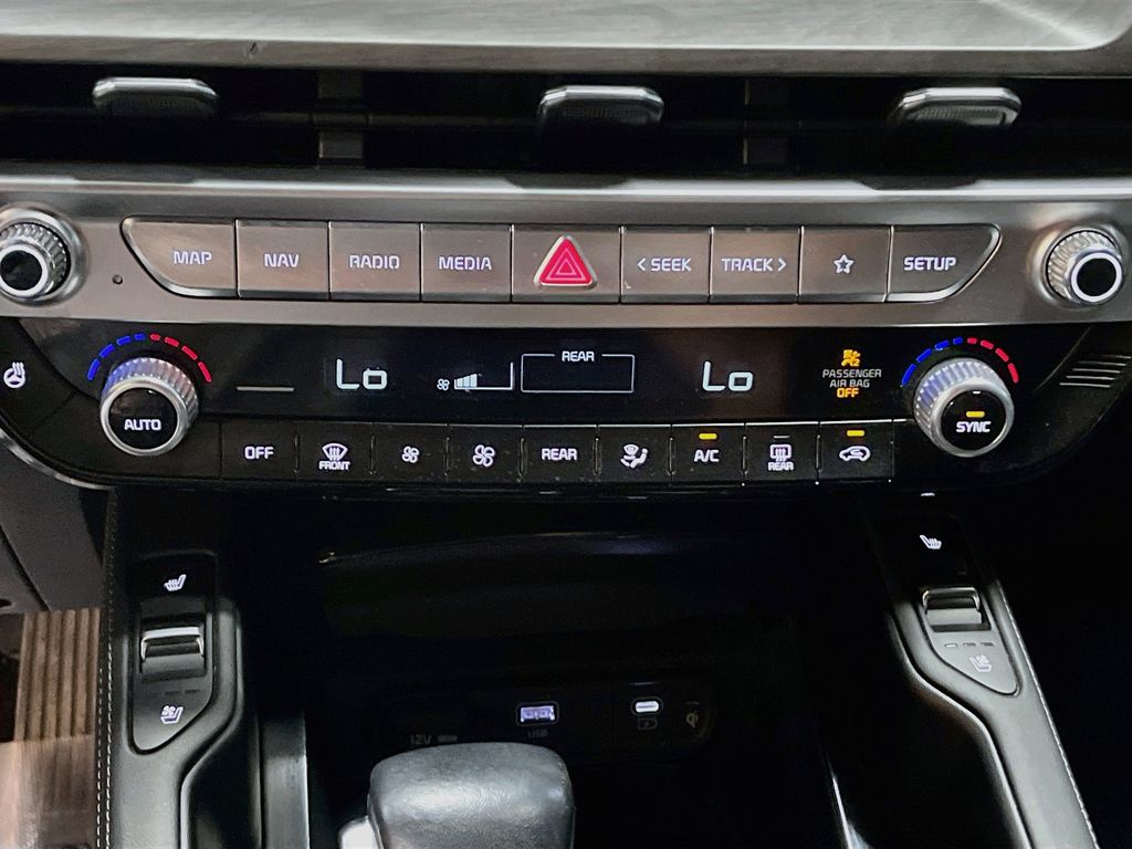 Used 2024 Green Kia EX X-Line image 16