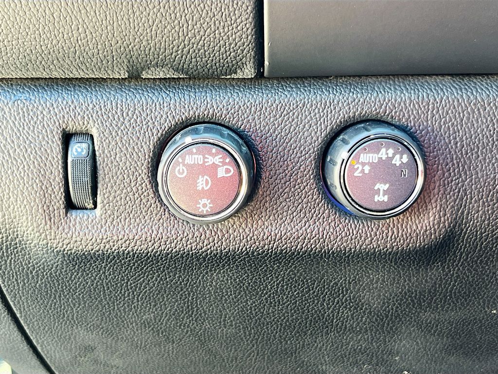 2020 GMC Canyon Denali - 9