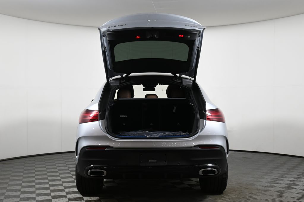 Thumbnail: 2026 Mercedes-Benz GLE - 28