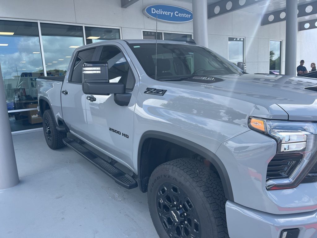Thumbnail: 2024 Chevrolet Silverado 2500 - 3