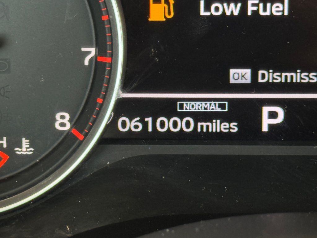 2024 Mitsubishi Outlander SE Silver at South Houston Nissan