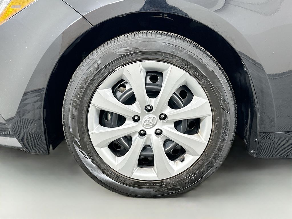 2024 Toyota Corolla LE 29