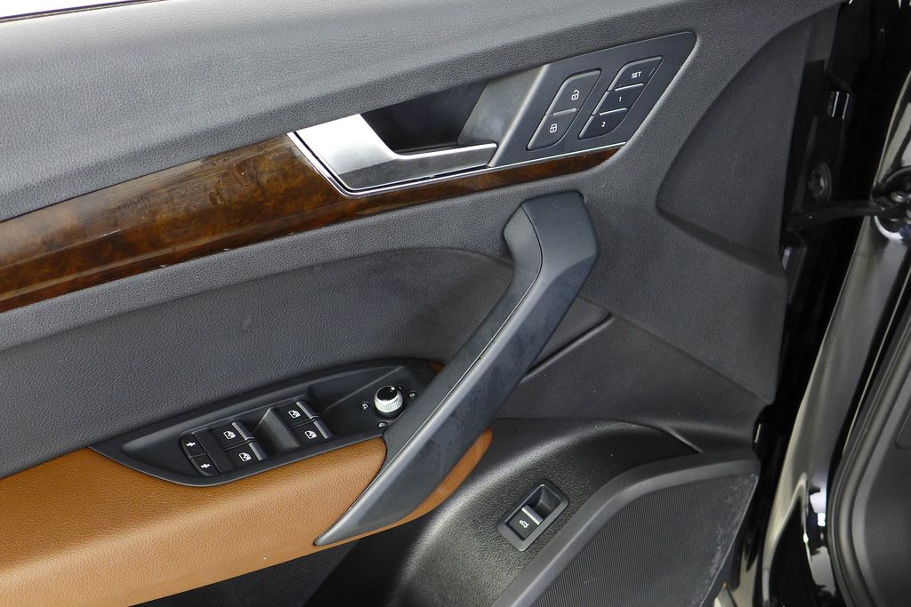 2019 Audi Q5 Premium 12