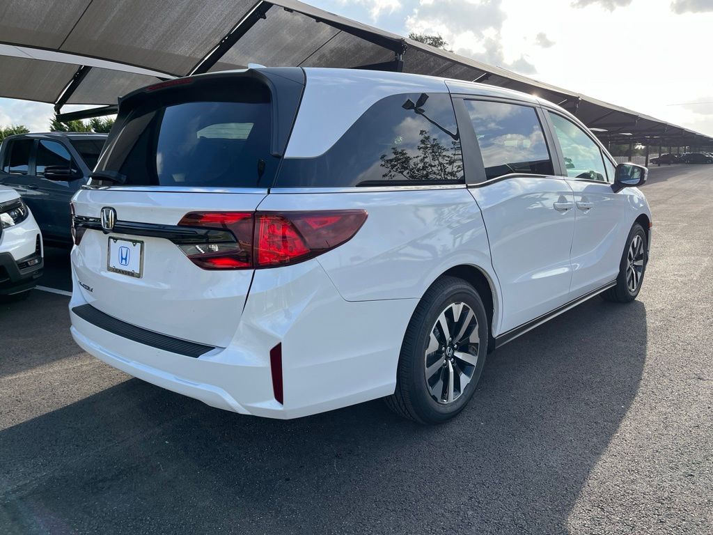 Thumbnail: 2026 Honda Odyssey - 3