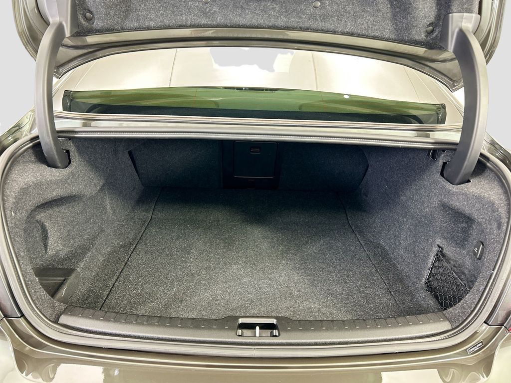 Thumbnail: 2020 Volvo S60 - 26