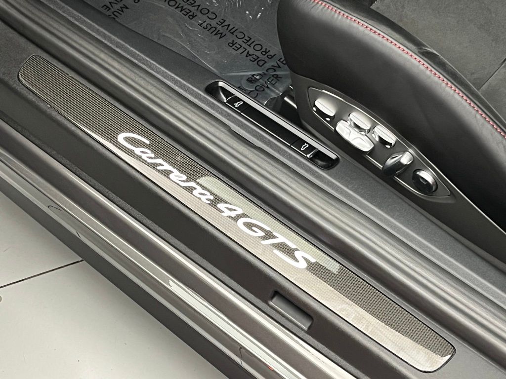 2019 Porsche 911 Carrera 4S 22