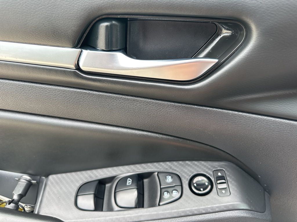 2022 Storm Blue Metallic Nissan Altima 2.5 SV FWD Sedan