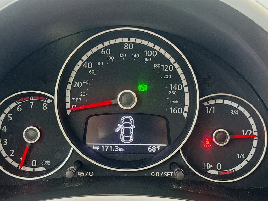 Used Car 2013 Volkswagen Beetle  2.5l For Sale Under $12,000 In Austin, Texas