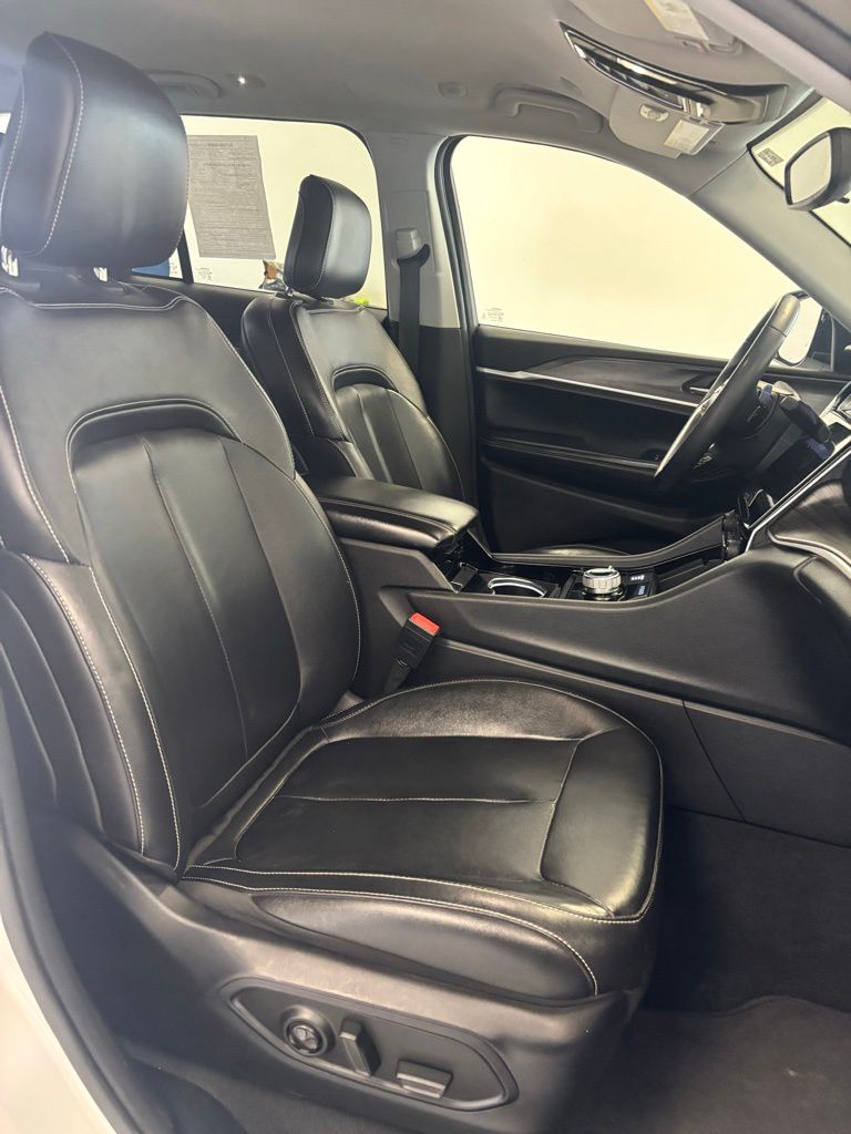 Used 2023 Jeep Grand Cherokee SUV