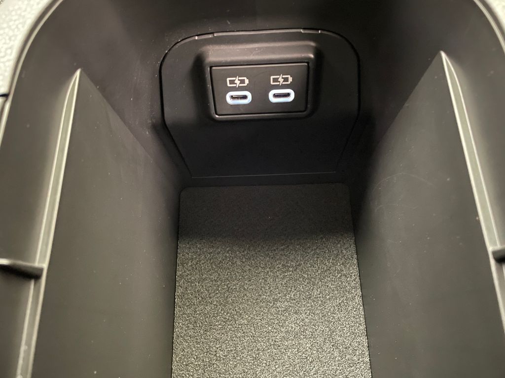 2024 Toyota RAV4 XLE 30