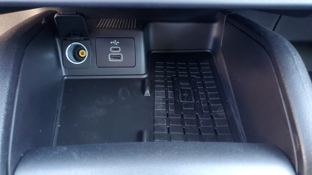 New 2025 White Ford Big Bend image 32