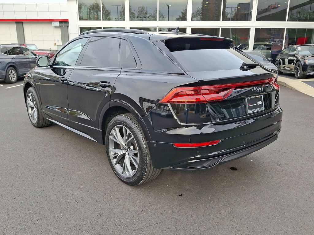 2021 Audi Q8 Premium 6