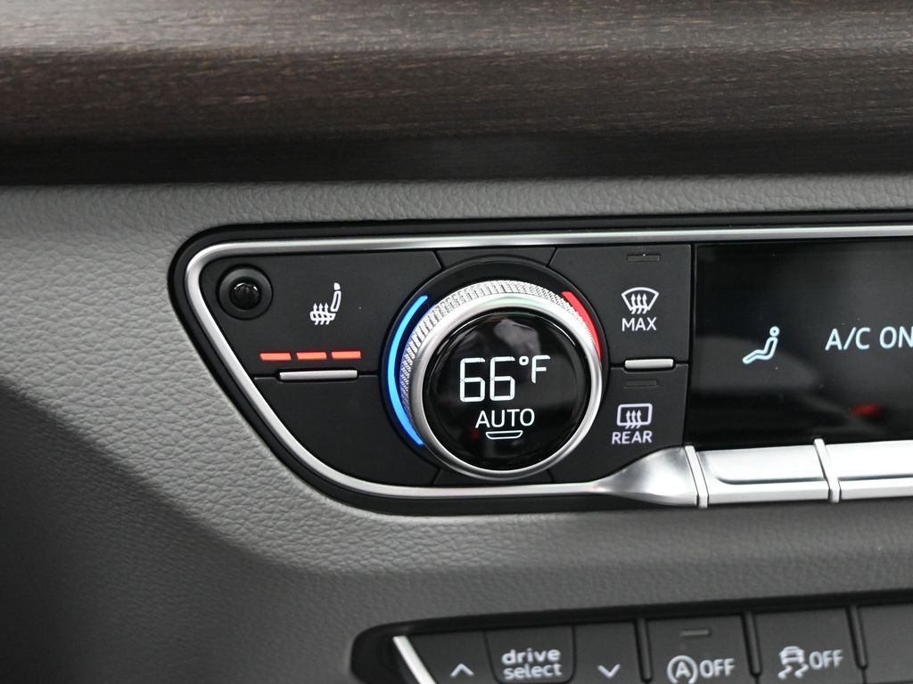 2022 Audi Q5 quattro S line Prem Plus 45 TFSI