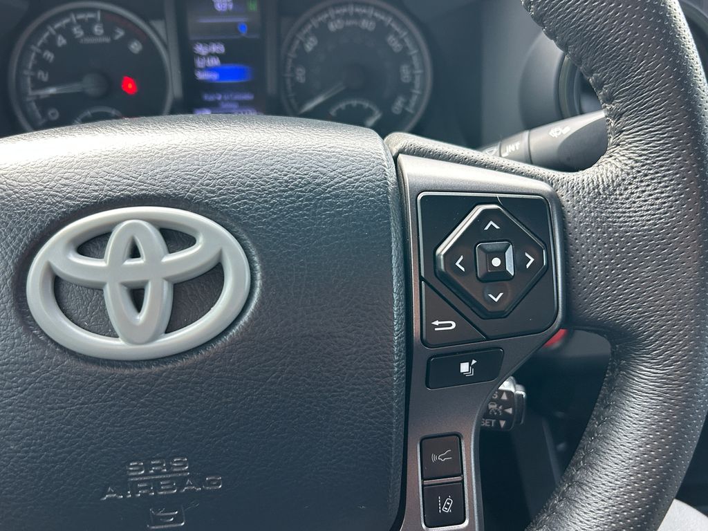 Thumbnail: 2020 Toyota Tacoma - 20