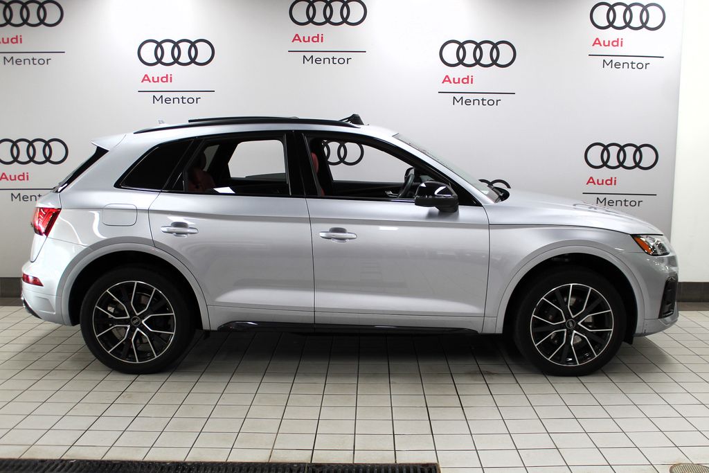Thumbnail: 2021 Audi SQ5 - 7