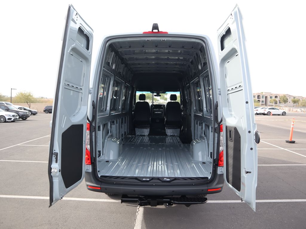 2025 Mercedes-Benz Sprinter 2500 30