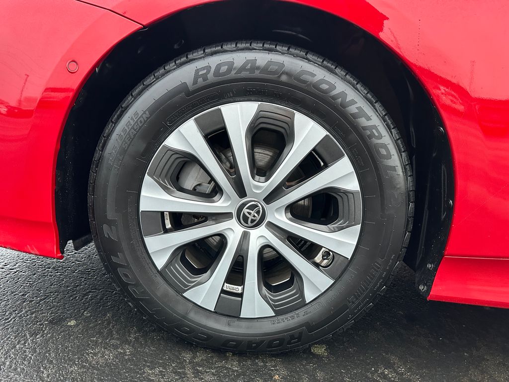 2022 Toyota Prius LE AWD-e