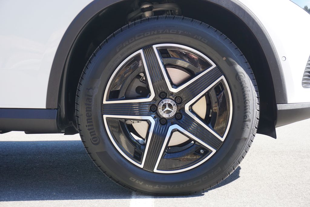 Thumbnail: 2026 Mercedes-Benz GLC - 19