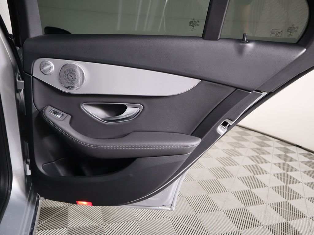 Thumbnail: 2020 Mercedes-Benz C-Class - 27