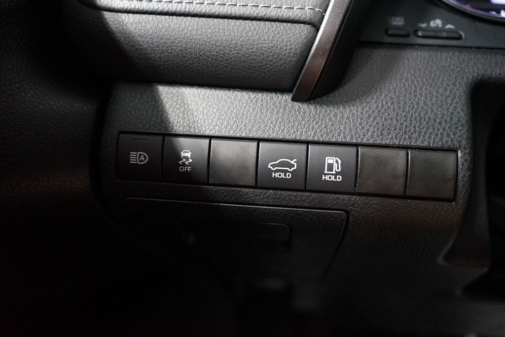 Thumbnail: 2024 Toyota Camry - 22