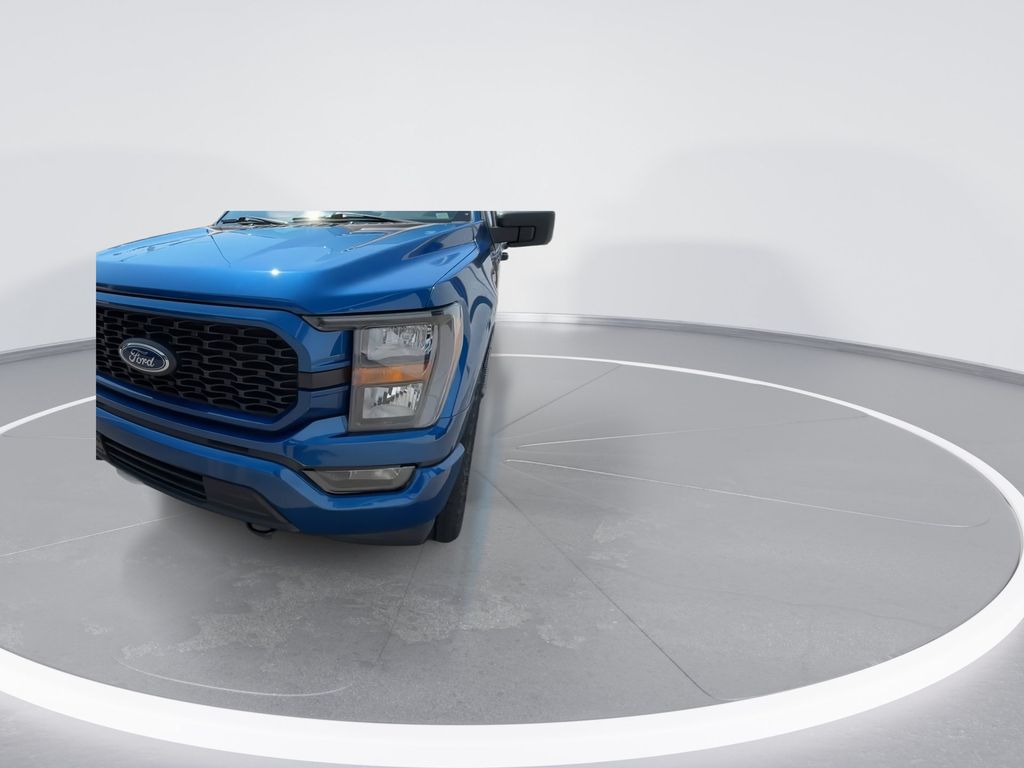 Used 2023 Atlas Blue Metallic Ford XL image 4