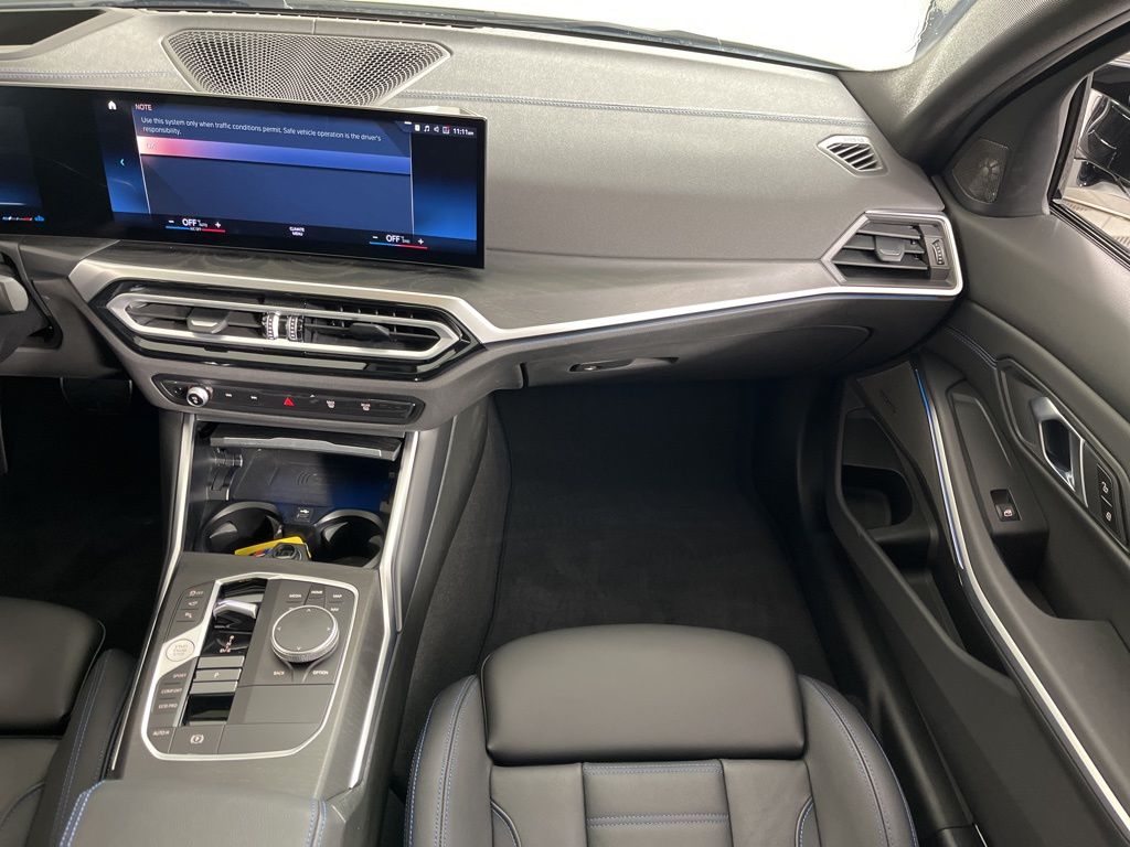 Thumbnail: 2024 BMW 3 Series - 19